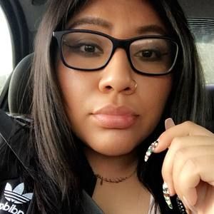 Meet your Posher, Stacy